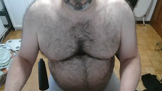 Snapshot of mikeyhotbear chatting on 16, 6, 2026 mikeyhotbear online show from 16, 6, 2026