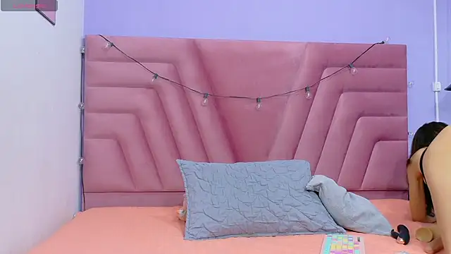 Snapshot of skinnyandcute chatting on 6, 10, 2025 skinnyandcute online show from 6, 10, 2025