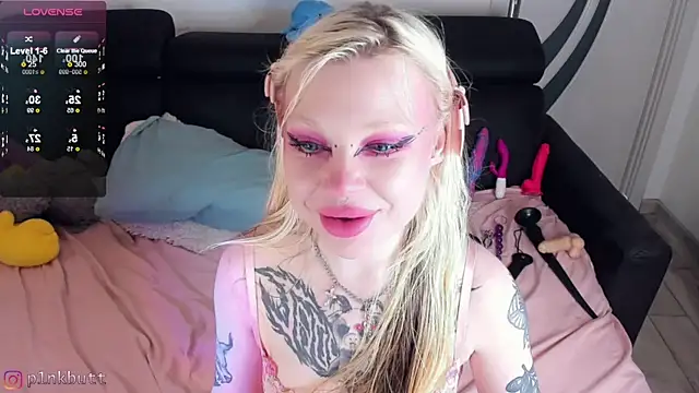 Snapshot of HelenGoat chatting on 12, 12, 2024 HelenGoat online show from 12, 12, 2024