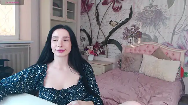 Snapshot of AliciaBow chatting on 30, 10, 2025 AliciaBow online show from 30, 10, 2025