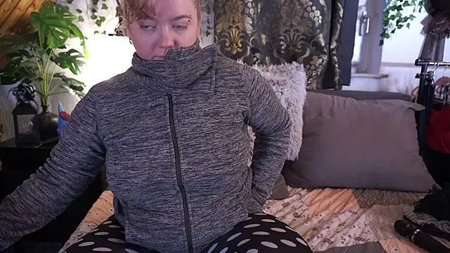 TessaWinter online show from 29, 1, 2025