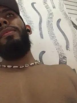 Snapshot of Alessandro__Rossi chatting on 27, 12, 2024 Alessandro Rossi online show from 27, 12, 2024