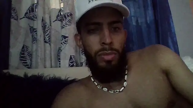 Snapshot of Alessandro__Rossi chatting on 6, 3, 2025 Alessandro Rossi online show from 6, 3, 2025