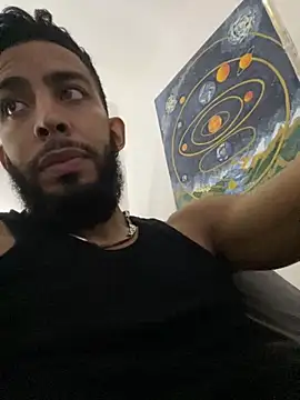 Snapshot of Alessandro__Rossi chatting on 5, 10, 2025 Alessandro Rossi online show from 5, 10, 2025