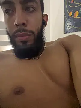 Snapshot of Alessandro__Rossi chatting on 17, 10, 2025 Alessandro Rossi online show from 17, 10, 2025