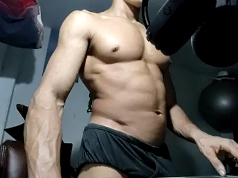 Snapshot of crazylatinguyy chatting on 4, 12, 2025 crazylatinguyy online show from 4, 12, 2025