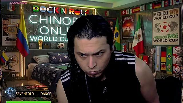 Snapshot of chino_roz chatting on 8, 7, 2026 chino roz online show from 8, 7, 2026