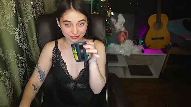 delicatedBailey online show from 18, 1, 2025