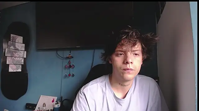 Santiago kiler online show from 3, 4, 2026