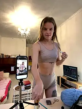 LeyaJohnson online show from 7, 12, 2024