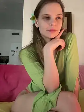 LeyaJohnson online show from 1, 3, 2025