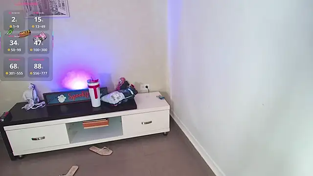 Sassy--Girl online show from 31, 10, 2025