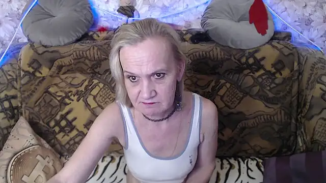 Snapshot of MissBekker chatting on 19, 1, 2025 MissBekker online show from 19, 1, 2025