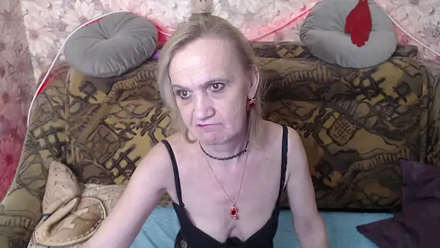 Snapshot of MissBekker chatting on 27, 2, 2025 MissBekker online show from 27, 2, 2025