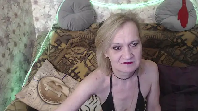 Snapshot of MissBekker chatting on 17, 3, 2025 MissBekker online show from 17, 3, 2025