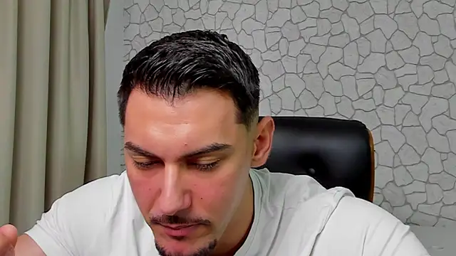 Snapshot of ClintMasters chatting on 4, 3, 2026 ClintMasters online show from 4, 3, 2026