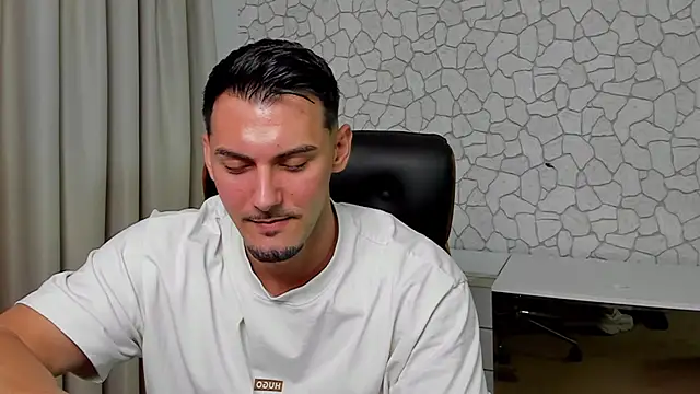 Snapshot of ClintMasters chatting on 18, 6, 2026 ClintMasters online show from 18, 6, 2026