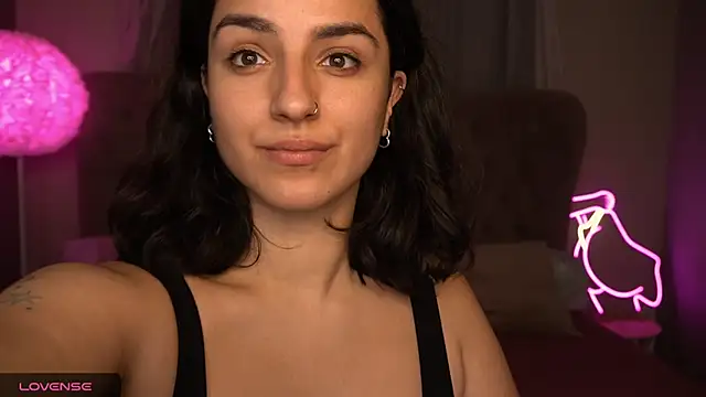 Daphne Moss online show from 20, 12, 2024