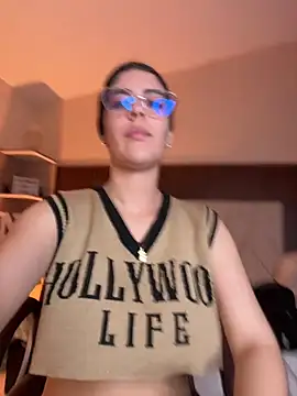 Snapshot of _Niah_ chatting on 1, 3, 2026 Niah online show from 1, 3, 2026