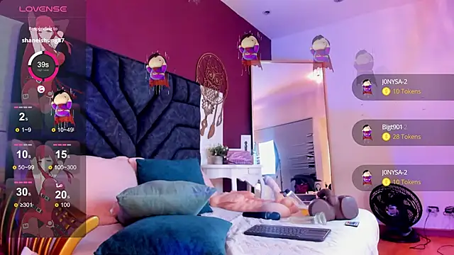 Mia-Bloom online show from 1, 2, 2025