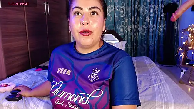 gatuwildhott online show from 18, 9, 2025