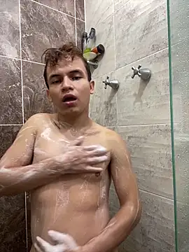 Leon Wild online show from 7, 4, 2026