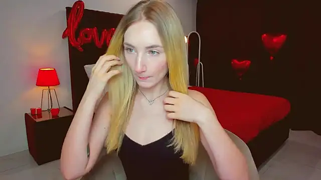 Snapshot of bella__rose chatting on 15, 2, 2025 bella rose online show from 15, 2, 2025