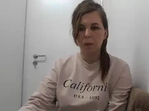 Snapshot of loveis007 chatting on 26, 2, 2025 loveis007 online show from 26, 2, 2025