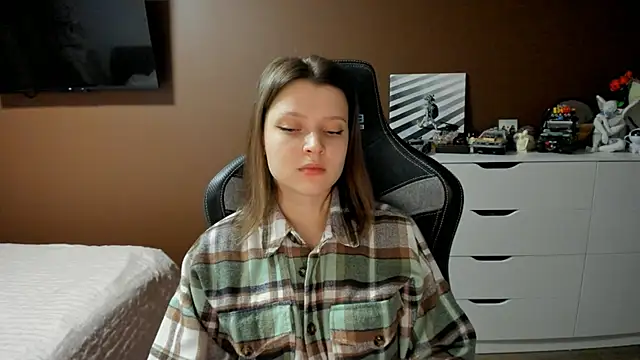 SoniNesti online show from 12, 3, 2026