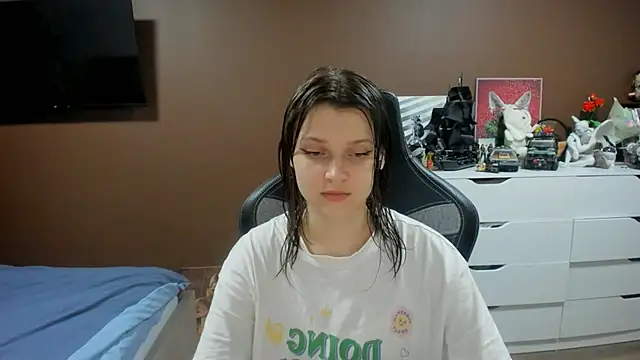 Snapshot of SoniNesti chatting on 10, 7, 2026 SoniNesti online show from 10, 7, 2026