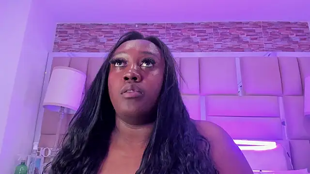 ShaniaBrownn online show from 15, 11, 2025