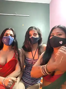 Snapshot of cutee__crazy chatting on 9, 1, 2026 cutee crazy online show from 9, 1, 2026