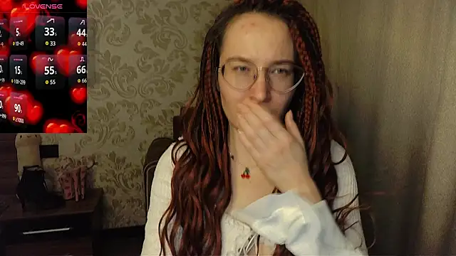 Snapshot of AgnesGraham chatting on 20, 10, 2025 AgnesGraham online show from 20, 10, 2025