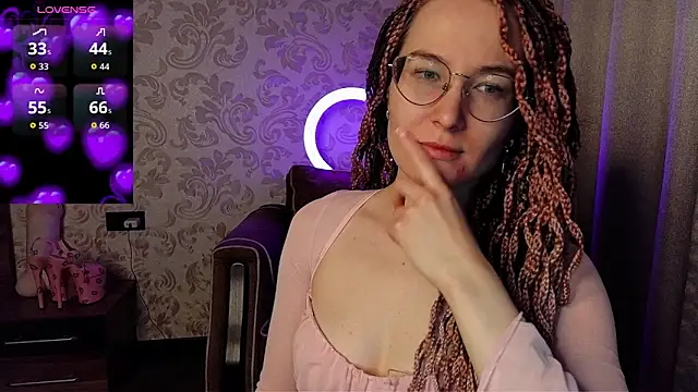 Snapshot of AgnesGraham chatting on 22, 12, 2025 AgnesGraham online show from 22, 12, 2025