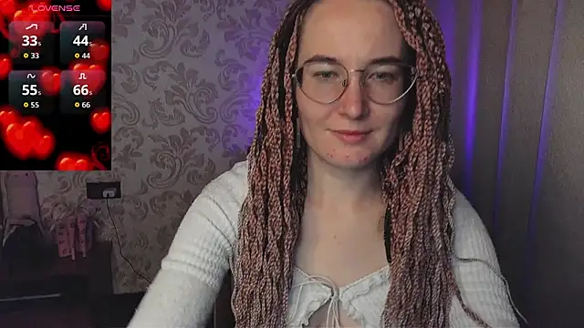 Snapshot of AgnesGraham chatting on 26, 4, 2026 AgnesGraham online show from 26, 4, 2026