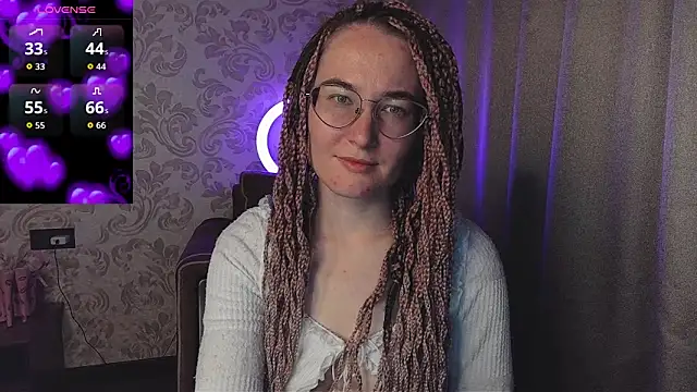 Snapshot of AgnesGraham chatting on 27, 4, 2026 AgnesGraham online show from 27, 4, 2026