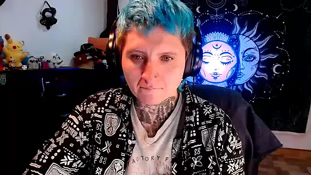 Marieblueeyes online show from 5, 2, 2025