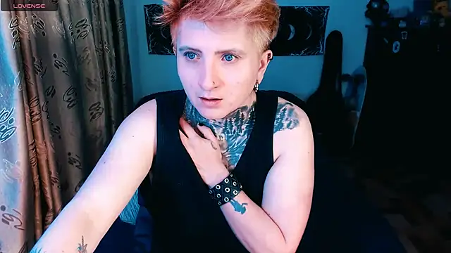 Marieblueeyes online show from 30, 10, 2025