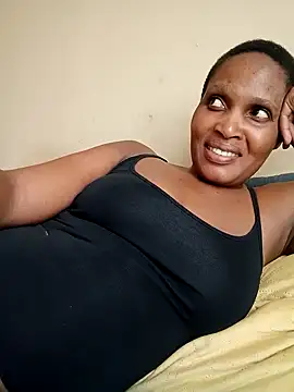 Snapshot of Nonelela chatting on 31, 10, 2025 Nonelela online show from 31, 10, 2025