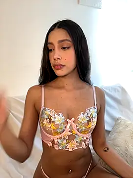 Snapshot of SelenaStone chatting on 15, 9, 2025 SelenaStone online show from 15, 9, 2025