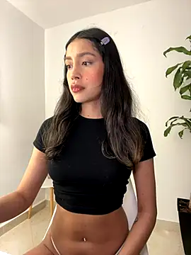 SelenaStone online show from 6, 11, 2025