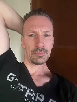 Snapshot of Jottard chatting on 10, 4, 2026 Jottard online show from 10, 4, 2026