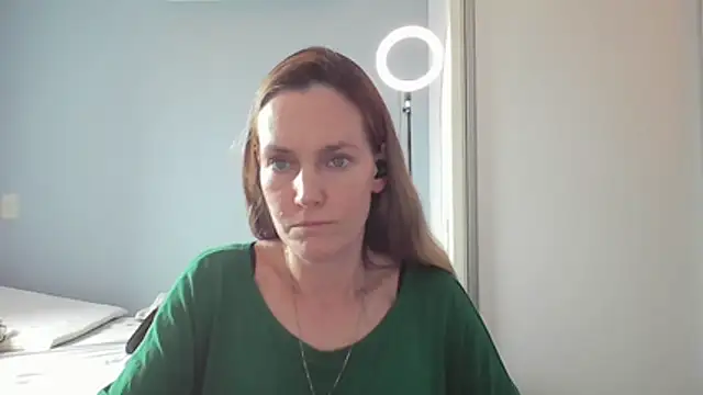 Snapshot of Annylove1 chatting on 18, 11, 2025 Annylove1 online show from 18, 11, 2025