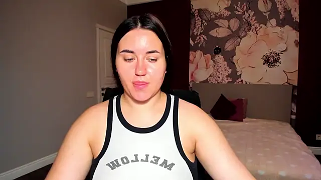 Roxie Bradley online show from 12, 9, 2025