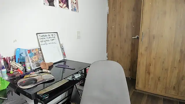 charlott7 online show from 15, 2, 2025