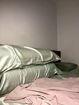  yisela  online show from 9, 11, 2025