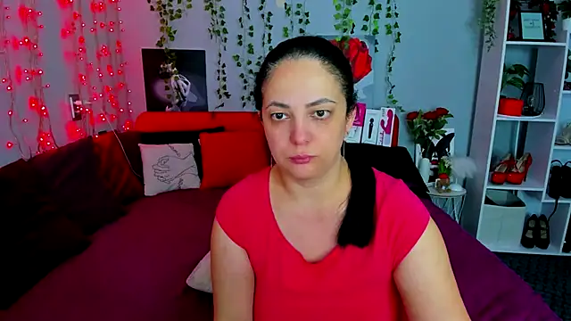 Snapshot of DarlingMilf chatting on 29, 9, 2025 DarlingMilf online show from 29, 9, 2025