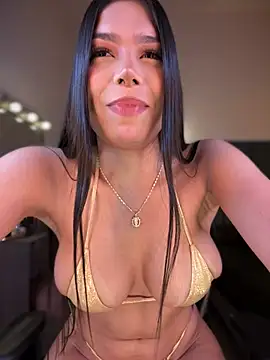 JanyLunaa online show from 2, 1, 2025