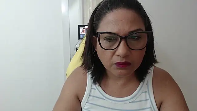 Snapshot of Katha_Marck chatting on 6, 1, 2026 Katha Marck online show from 6, 1, 2026