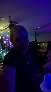 Hotredheadandtoungelasher online show from 7, 1, 2025